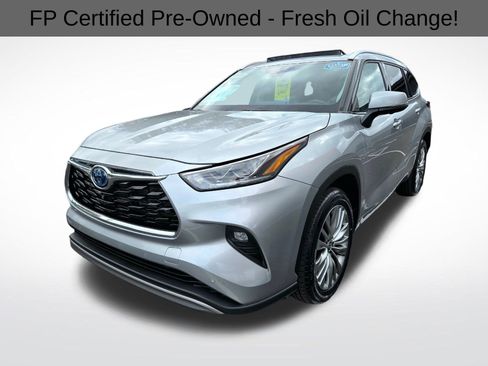 Used 2023 Toyota Highlander Platinum image 5