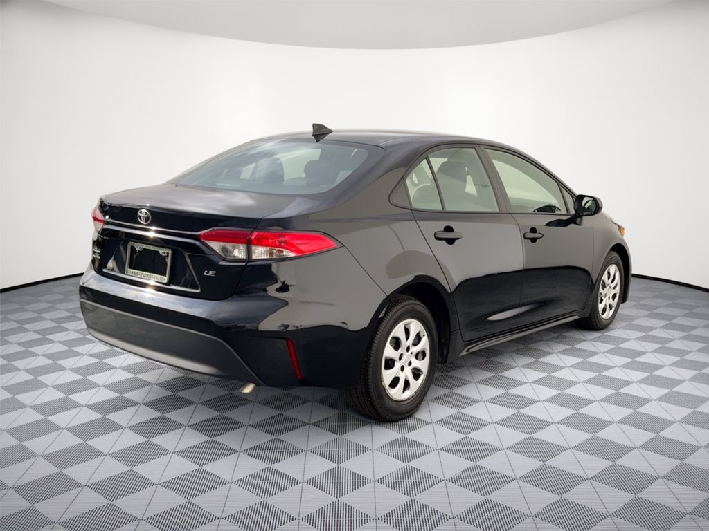 Used 2025 Toyota Corolla LE FWD image 9