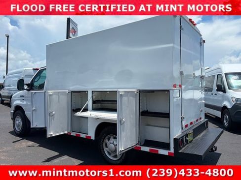 Used 2015 Ford E-350 and Econoline 350 Super Duty w/ Power Windows & Locks Group RWD image 11