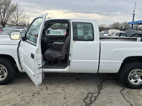 Used 1996 Dodge Ram 1500 Truck 2WD Club Cab image 3
