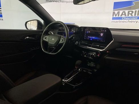 Certified 2025 Chevrolet Trax RS w/ Driver Confidence Package image 25