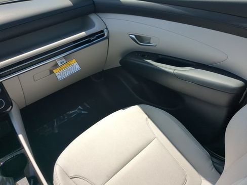 Used 2025 Hyundai Tucson SEL FWD image 18