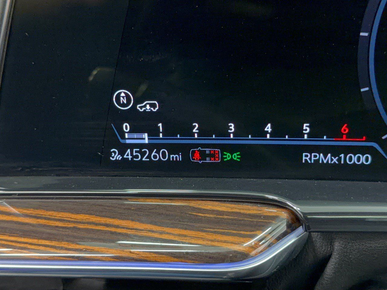 Used 2021 Cadillac Escalade Premium Luxury w/ Driver Assist Tech Package AWD/4WD image 26