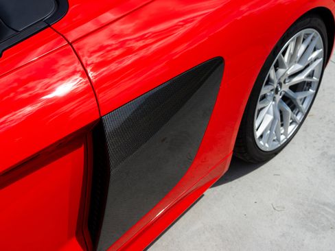 Used 2017 Audi R8 V10 image 8