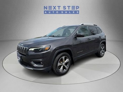 Used 2019 Jeep Cherokee Limited AWD/4WD image 3