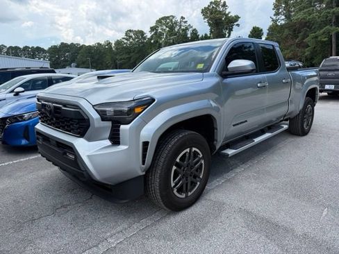 Used 2025 Toyota Tacoma TRD Sport AWD/4WD image 1