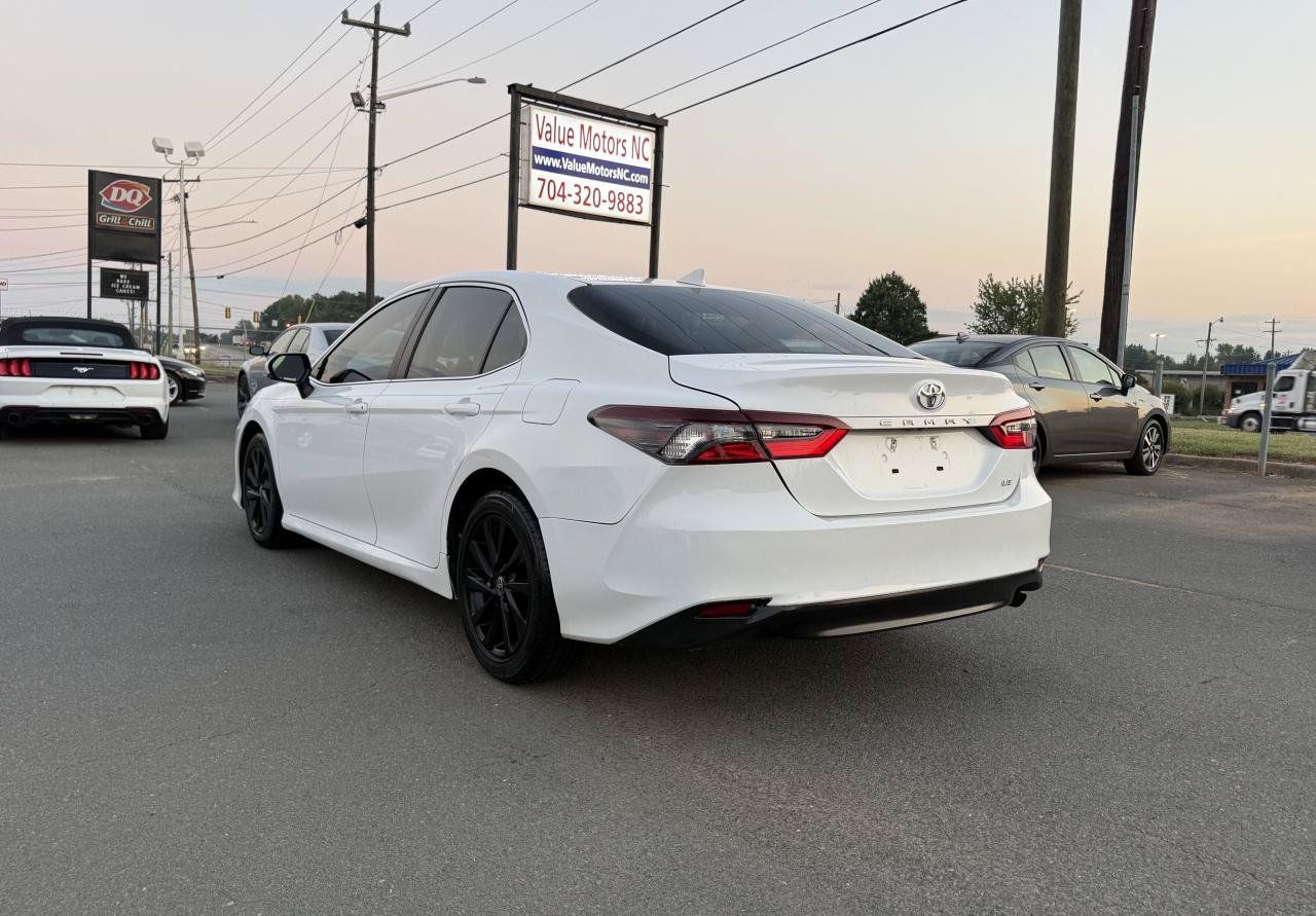 Used 2023 Toyota Camry LE w/ Convenience Package FWD image 4
