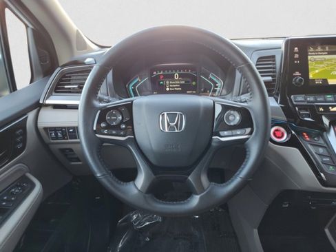 Used 2023 Honda Odyssey Touring image 16
