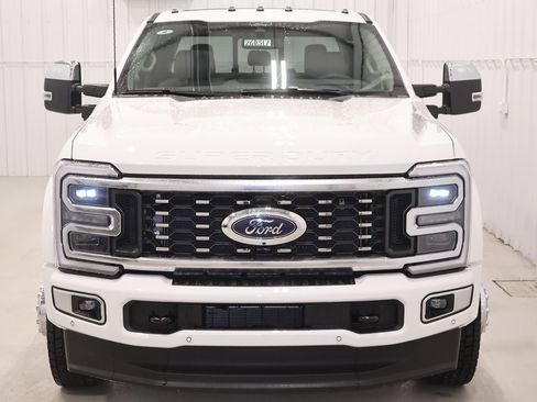 New 2026 Ford F450 Platinum image 4