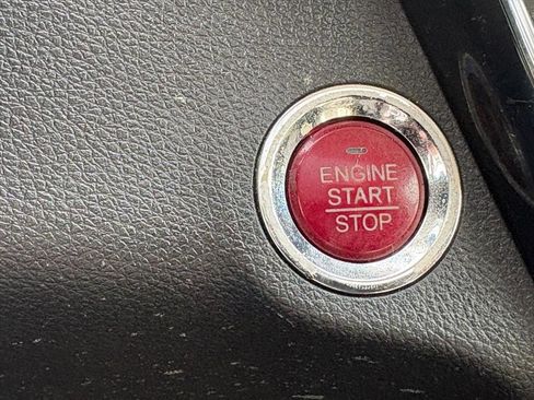 Used 2018 Honda HR-V EX-L image 14