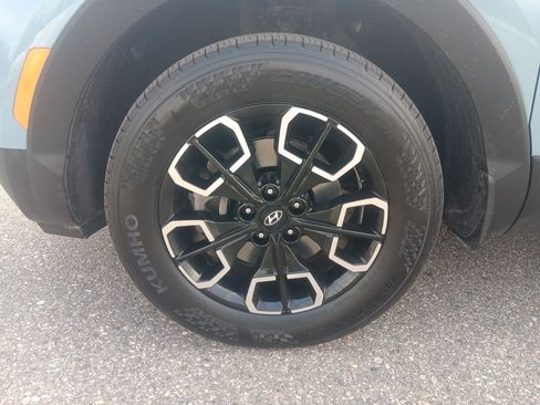 Used 2022 Hyundai Santa Cruz SEL Premium image 12