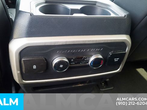 Used 2024 Ford Expedition XLT image 23