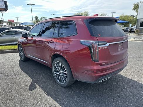 Used 2024 Cadillac XT6 Sport w/ Technology Package image 4