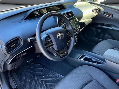Used 2022 Toyota Prius L Eco image 15
