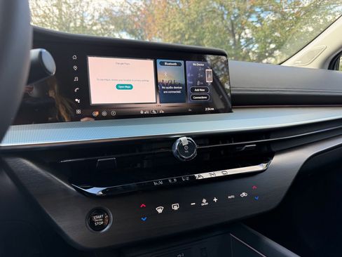 New 2026 Nissan Murano SL image 14