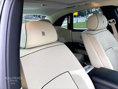 Certified 2013 Rolls-Royce Ghost RWD image 33