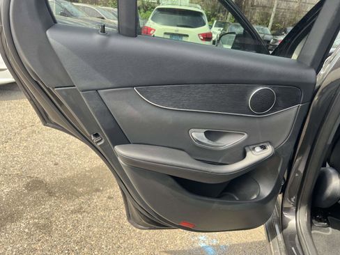 Used 2021 Mercedes-Benz GLC 300 4MATIC image 14