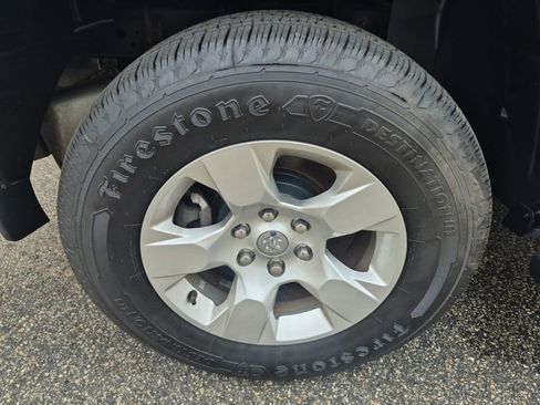 Used 2021 RAM 1500 Big Horn image 9