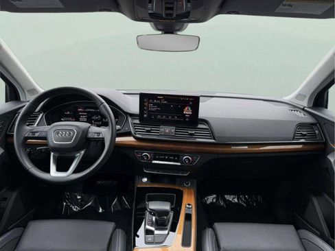 Certified 2023 Audi Q5 2.0T Premium Plus w/ Premium Plus Package AWD/4WD image 9