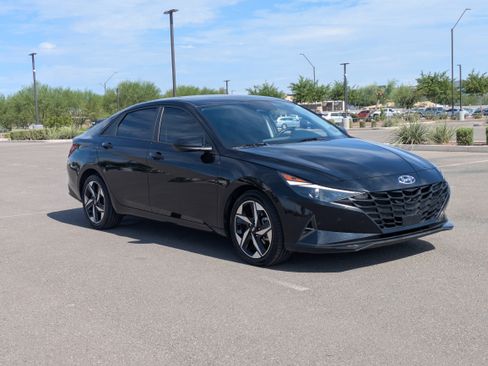 Used 2023 Hyundai Elantra SEL w/ Convenience Package FWD image 7