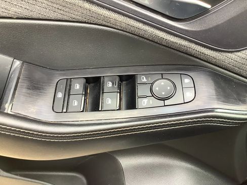 Used 2023 Nissan Rogue SV AWD/4WD image 28