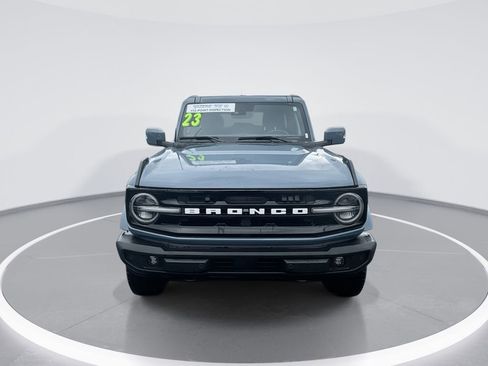Used 2023 Ford Bronco Outer Banks image 3