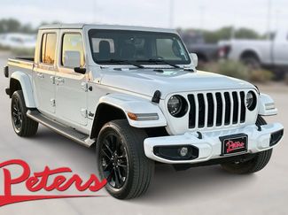 Used 2023 Jeep Gladiator Overland video 1
