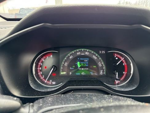 Used 2023 Toyota RAV4 XLE Premium image 13