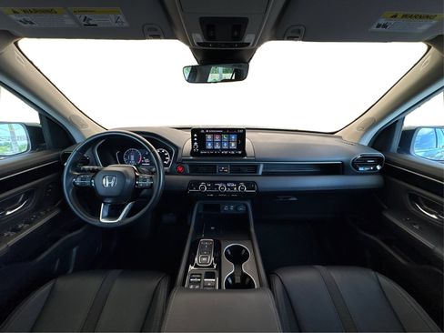 Used 2025 Honda Pilot Touring image 21