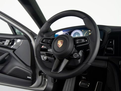 New 2026 Porsche Panamera GTS image 32