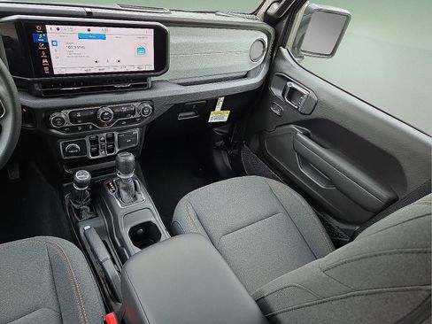 New 2025 Jeep Gladiator Sport image 12