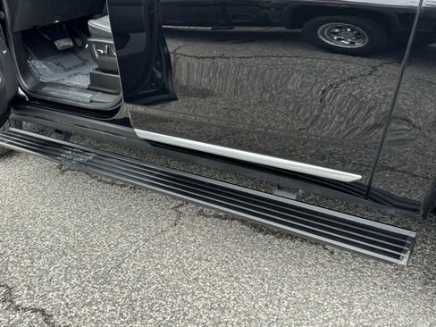 Used 2023 GMC Yukon XL Denali w/ Max Trailering Package image 26