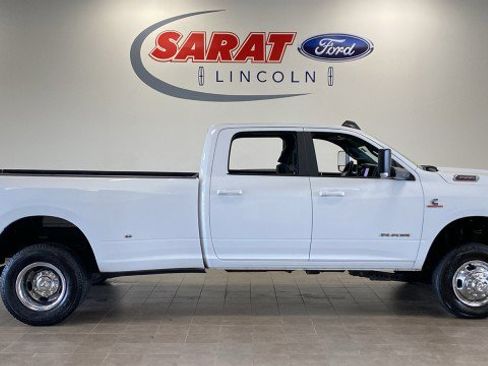 Used 2022 RAM 3500 Big Horn AWD/4WD image 1