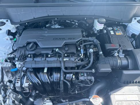 New 2027 Hyundai Kona SE FWD image 22