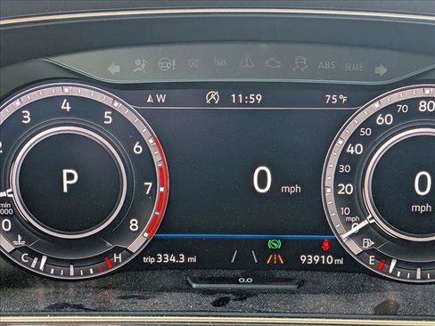 Used 2018 Volkswagen Tiguan SEL Premium AWD/4WD image 10