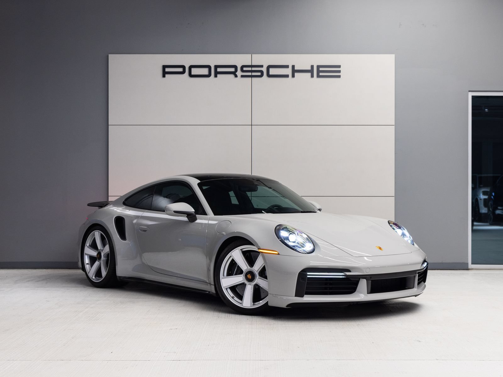 Certified 2025 Porsche 911 Turbo S AWD/4WD image 9