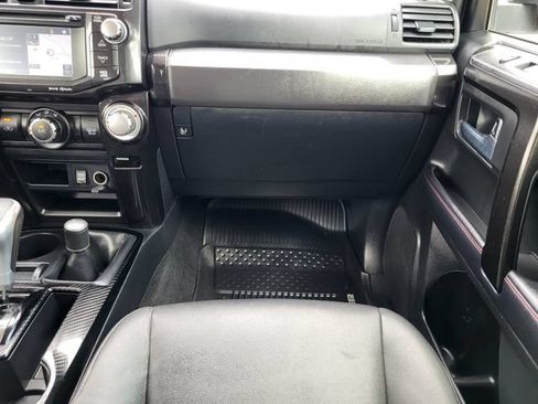 Used 2019 Toyota 4Runner TRD Off-Road Premium AWD/4WD image 26