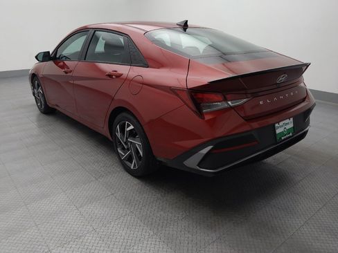 Used 2025 Hyundai Elantra Sport FWD image 5