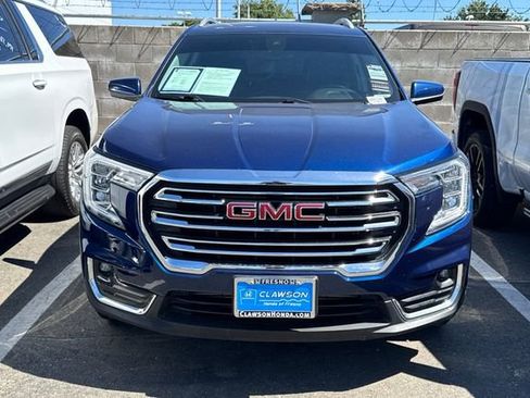 Used 2023 GMC Terrain SLT AWD/4WD image 3