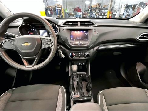 Used 2021 Chevrolet TrailBlazer LS FWD image 14