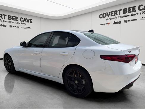 Used 2021 Alfa Romeo Giulia Sprint w/ Nero Edizione image 7