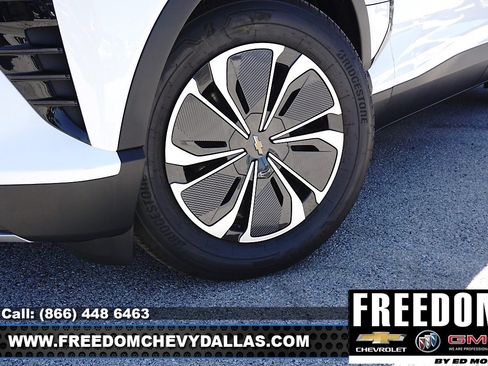 New 2025 Chevrolet Blazer EV LT image 9