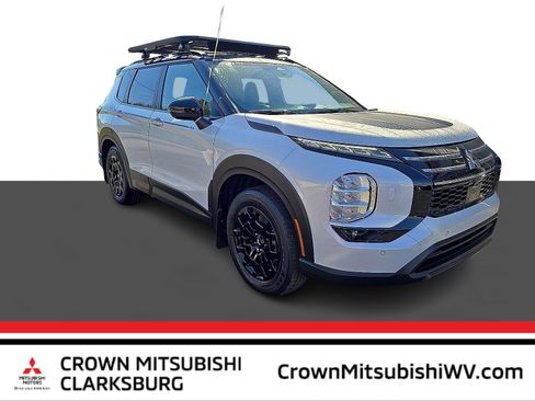 New 2025 Mitsubishi Outlander Trail Edition image 1