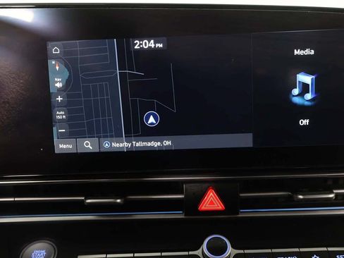 Used 2025 Hyundai Elantra SEL FWD image 40