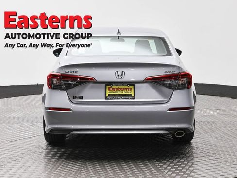 Used 2022 Honda Civic Sport image 6