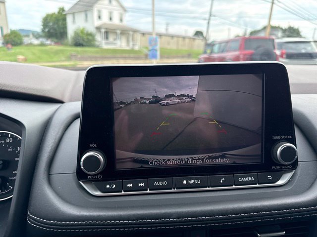 Used 2023 Nissan Rogue SV AWD/4WD image 22