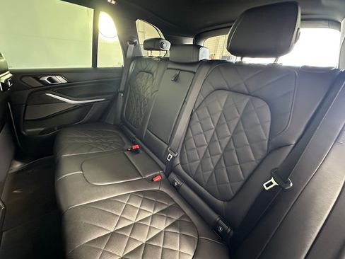 New 2026 BMW X5 sDrive40i w/ Premium Package image 12