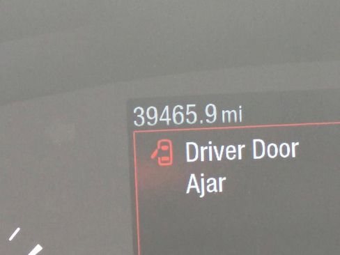 Used 2022 Ford Escape SE image 20