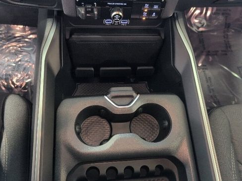 New 2026 RAM 1500 4x4 Crew Cab image 28