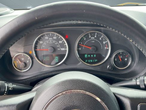 Used 2015 Jeep Wrangler Unlimited Sport w/ Quick Order Package 24S image 17